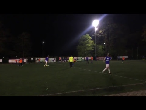 10.04 Castorama Korona (pomarańczowe) - Nowoczesna (niebieskie)