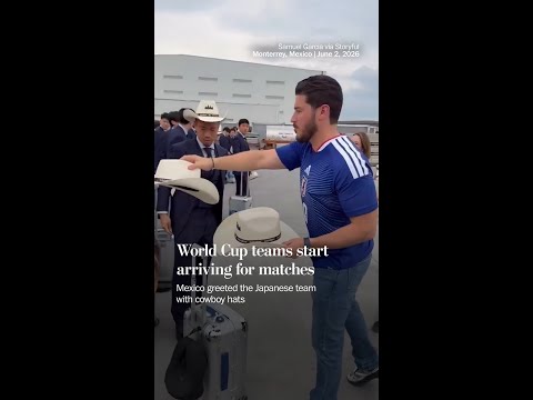 World Cup teams start arriving for matches
