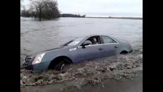 preview picture of video 'Cadillac under water in ditch april 2013...Flooding'