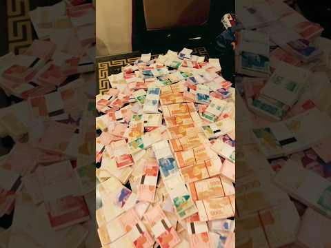 paise mobile phone aur kapdon Ki Barish Ki gai 100%Rial video😱#rajabwedding  #shaadiseason #shaadi