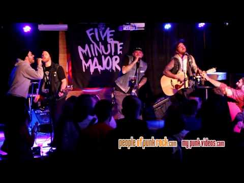 FIVE MINUTE MAJOR - Make It Shake It Up @ Acoustic Fest, Québec City QC - 2016-11-05
