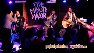 FIVE MINUTE MAJOR - Make It Shake It Up @ Acoustic Fest, Québec City QC - 2016-11-05