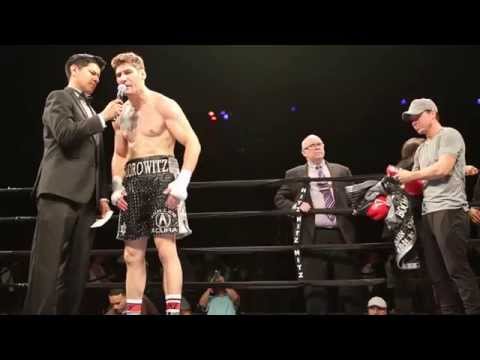 Sam Horowitz addressing his fans at Hitz Boxing's Fight Night at the Horseshoe