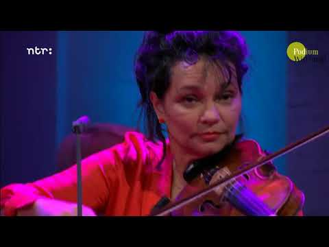 Vivaldi Code Rood door Esther Apituley en Charlie Chan Dagelet | Podium Witteman