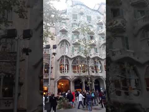 Casa Mila lBarcelona l Dieu TanYa lCuộc Sống ĐứclDieu TanYa Sắc Màu Châu Âu