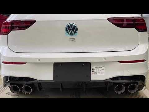 VOLKSWAGEN GOLF 8 R START-UP and REV SOUND - Leaked video of the new 333hp VW Golf VIII R32