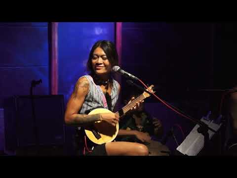 Putad 布妲菈／f2-2 Wawa (鐵花村 2022.09.17.)