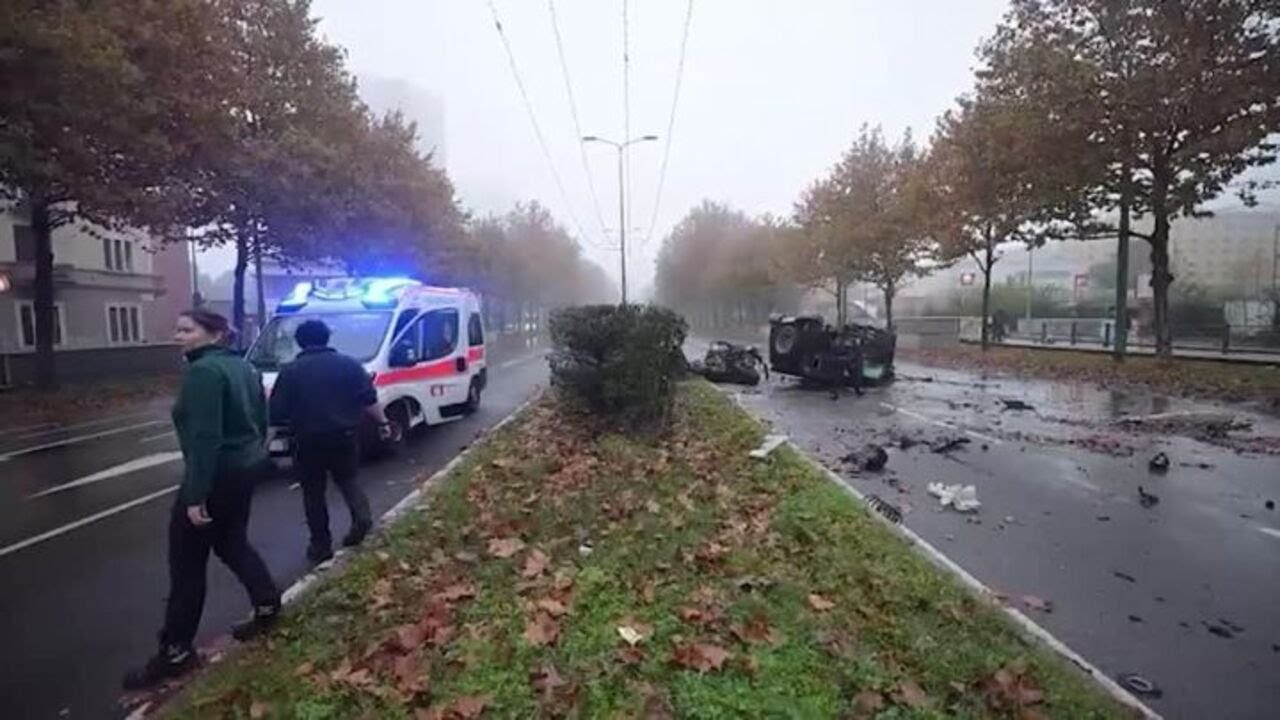 Scontro violentissimo a Milano: 21enne in fin di vita, 3 feriti