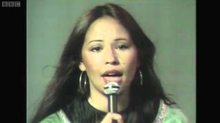 YVONNE ELLIMAN    -   I CAN&#39;T GET YOU OUTTA MY MIND  ( 1977 )