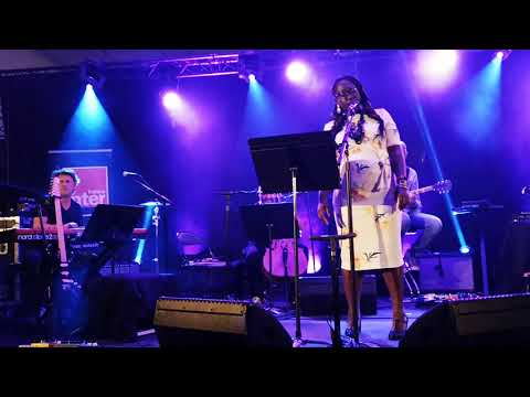 Melissa Lavaux et Roseaux