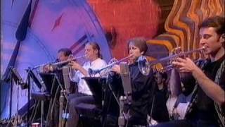 Dave Swift on Bass with Jools Holland backing Ruby Turner "Midnight Hour"