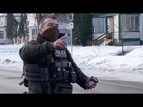 ICE agent who shot Renee Good suffered internal bleeding, officials say