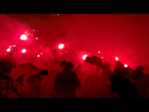 "Ruas de fogo 1" Barra: Guarda Popular • Club: Internacional