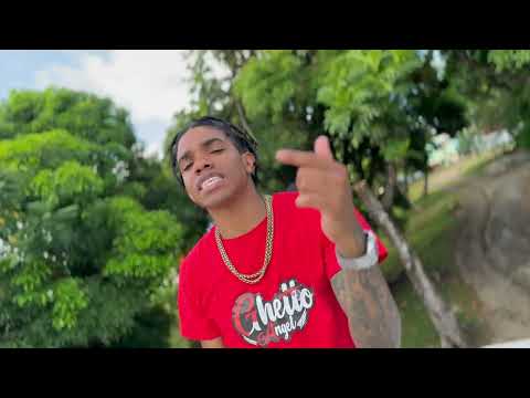 Kelly B - Listen (Official Music Video)