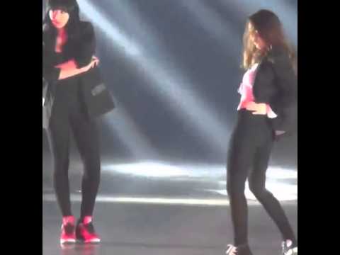 Dance battle F(x) Krystal and Victoria part2