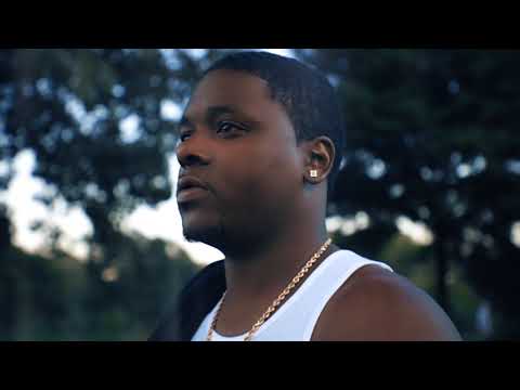 download lagu mp3 mp4 Miss America Hoodie, download lagu Miss America Hoodie gratis, unduh video klip Miss America Hoodie