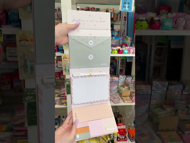 Vídeo relacionado con Grupo Erik Notas magnéticas Disney Stitch - Blog de notas magnético con lápiz - Lista compra nevera - Bloc notas nevera - Material papelería