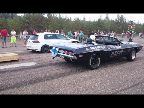 2014 VW Golf R vs '70 Dodge Challenger Convertible 520cid 1/4 mile drag race