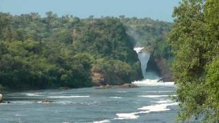 preview picture of video 'Uganda - Part 1b: Lounge Trip to Murchison Waterfall'