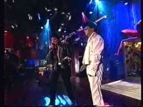 Paul de Leeuw TV Elvis Medley 1998