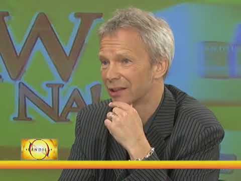 Per Sorensen serenades Pinoy fans