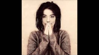 Björk - Headphones  [Mogu &amp; Macrowave Remix]