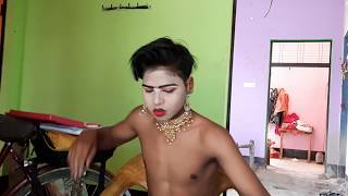 दूसरा BHAAG मेंकअप KA JO KISI VIDEO में ऐसा सीन नही है।प्लीज जरूर देखें। video