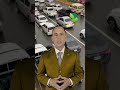 🚨 Motorista cae desde un elevado y aterriza sobre una camioneta.