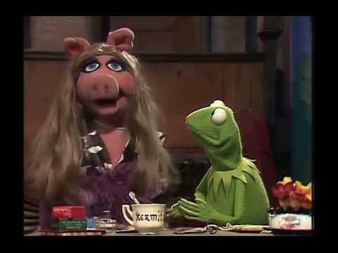 The Muppet Show - 310: Marisa Berenson - Backstage #2 (1979)