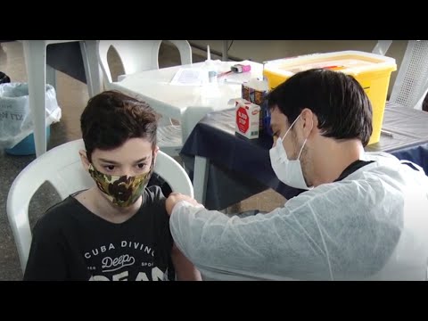 RC abre vacinação contra a Covid-19 para adolescentes entre 12 e 17 anos
