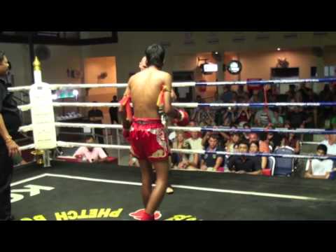 Phetch Buncha Stadium Sebastian Czugaj VS The Cat