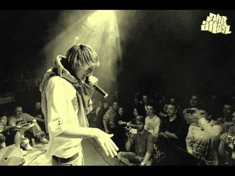 B.eye a Zmena, Charakter - mas ho tam