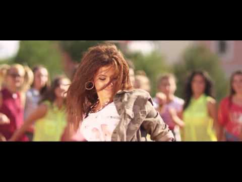 Jasmine Saraj feat Fresh Kid   Merg mai departe  Videoclip oficial    YouTube