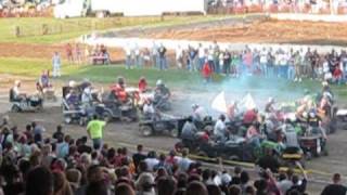 preview picture of video '2009 Butler County Fair Lawn Demolition Derby'