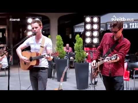 Itoiz: 'Lau teilatu'