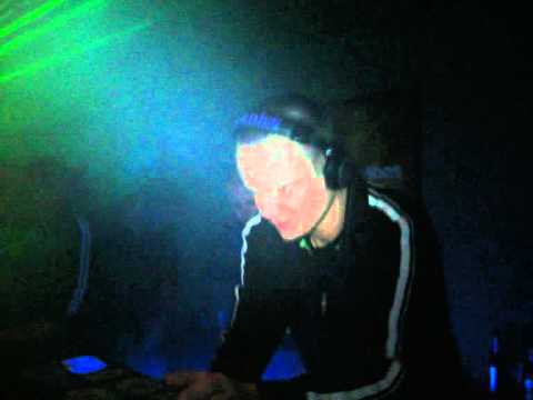 06 - Cosmo Vibes "Blast You Out" 15.01.11 - Outblast part1