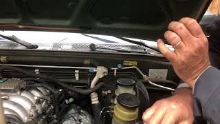how to replace spark plug on Isuzu rodeo 3.2