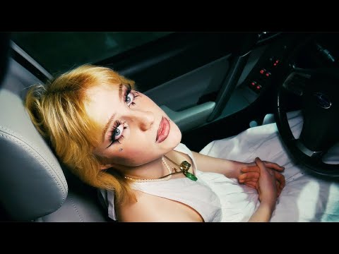Fingernails - V V N (Official Music Video)