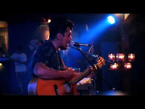 ARAY DAULAY 'ON MY WAY' LIVE AT DEUS EX MACHINA BALI