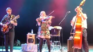 Hot Club of Cowtown. Stay all Night. (Stay a Little Longer)