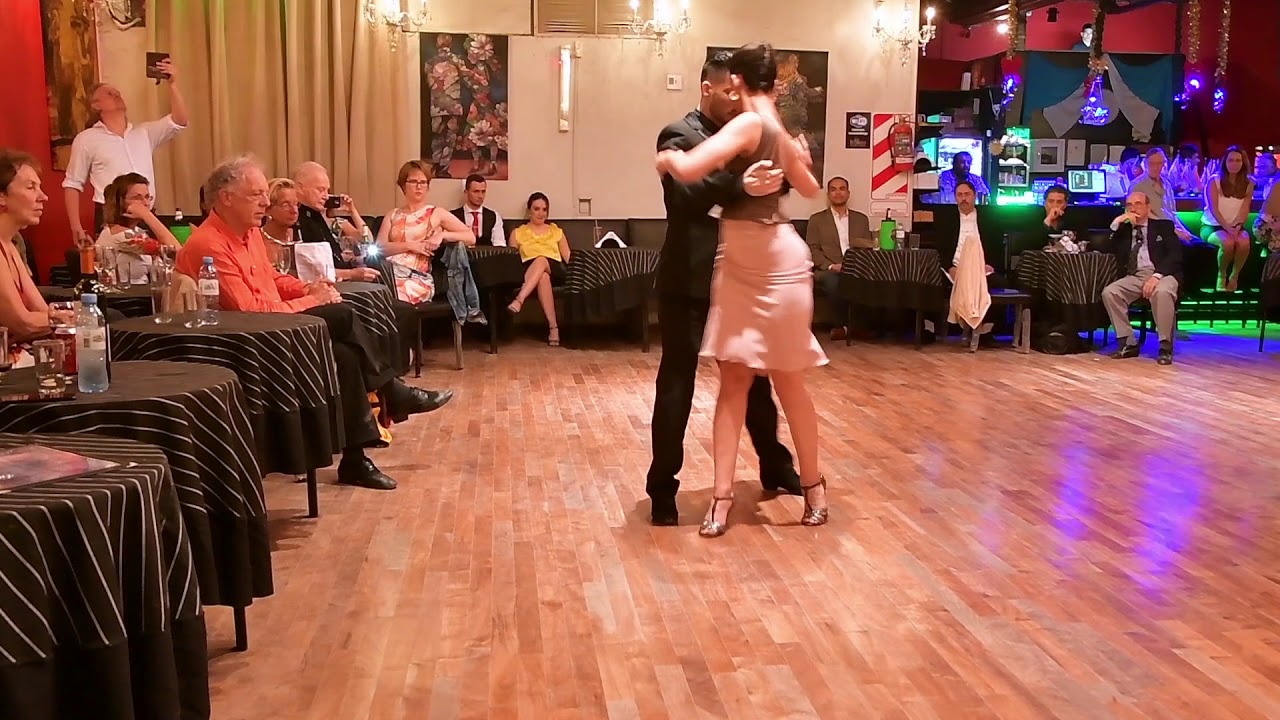 Dante Sanchez e Indira Hiayes en Porteño y Bailarin - 3