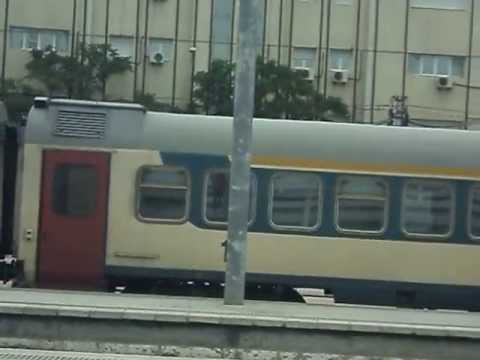 entrada na gare de tunis de trem expresso com destino a sfax
