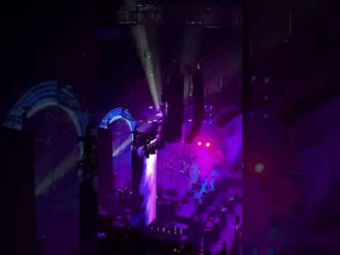 Rauw Alejandro, Miguel Bosé - Si Te Pegas (Live) - Madrid