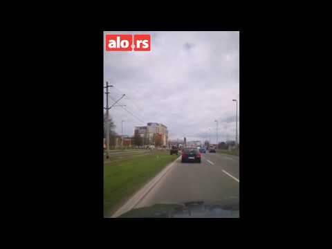 Bahati vozač juri kvadom na Novom Beogradu