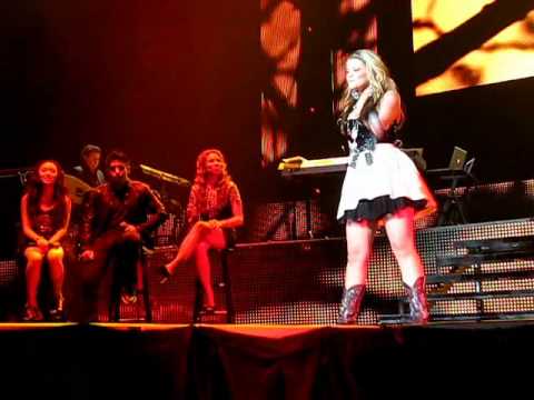 mjsbigblog.com American Idols Live - Lauren Alaina - If I Die Young   -  Worcester, MA 09/01/11