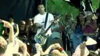 Simple Plan - You Don&#39;t Mean Anything To Me Live