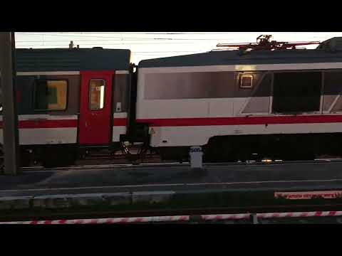 transito IC sun Roma Termini/Napoli Centrale presso la stazione di sezze Romano.