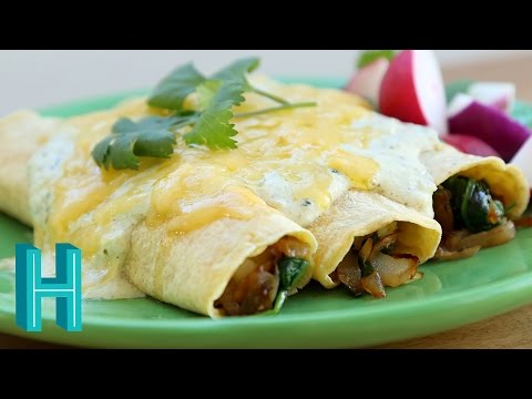 How to Make Enchiladas Suizas |  Hilah Cooking