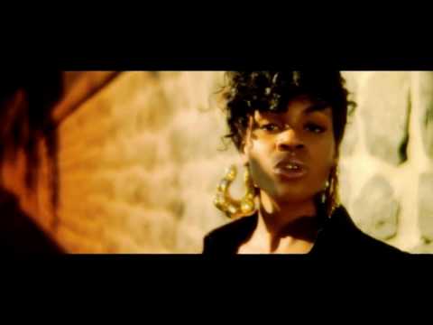 Homeboi & Destanza Ft. Miss DiieLyen - The Hustla