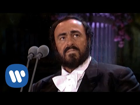 Luciano Pavarotti Interpreta "Ave María"